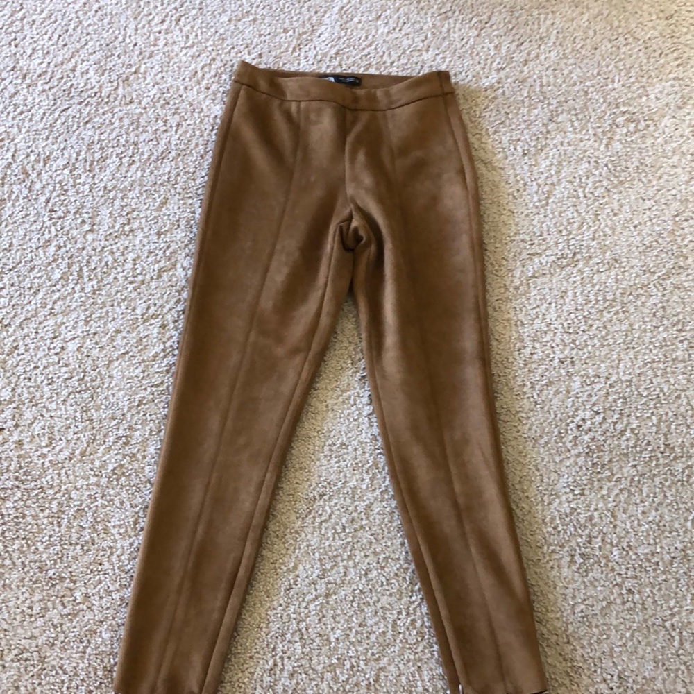 Zara brown suede pant/ fits like a skinny jean